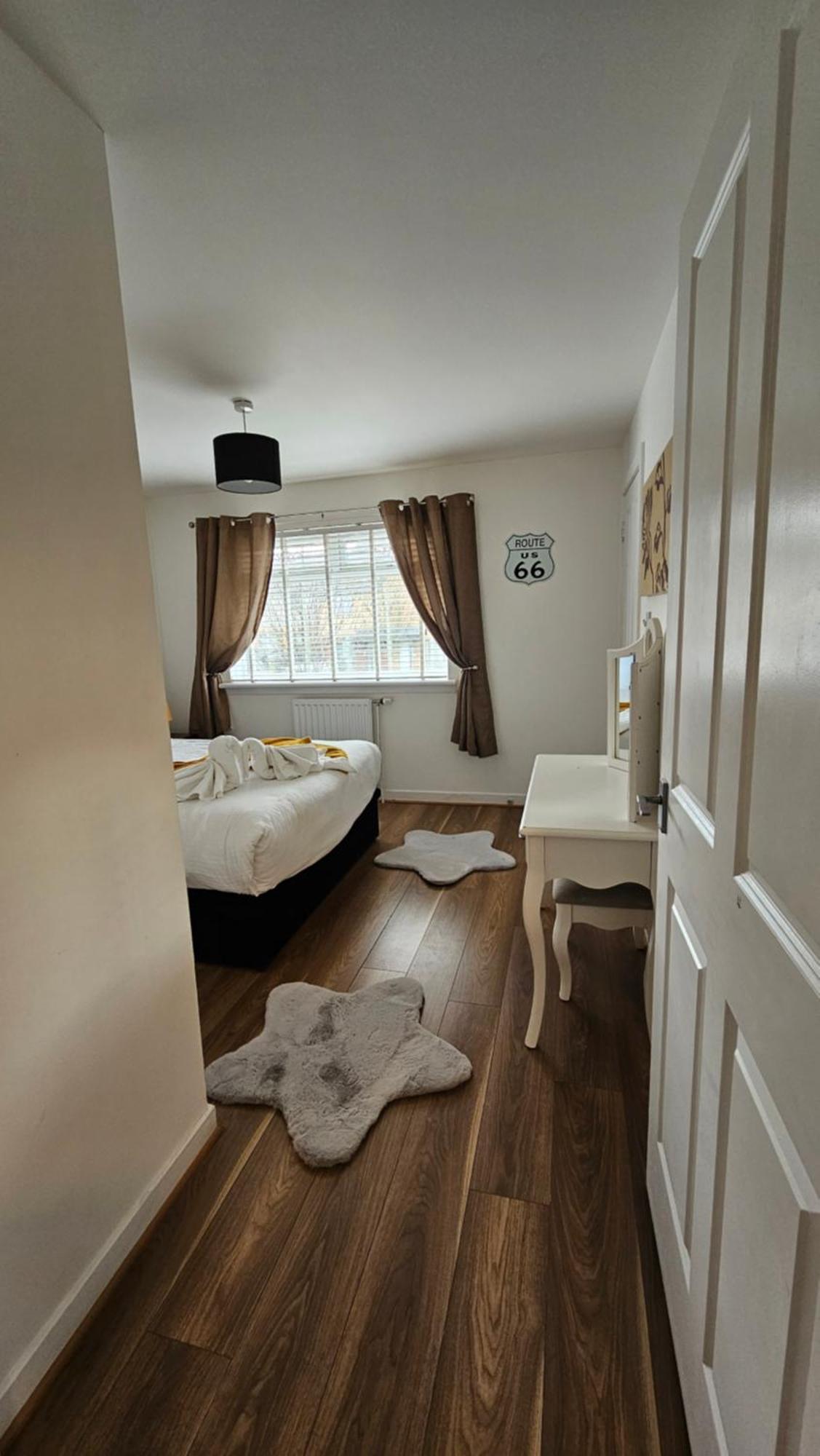 Silverburn New House With Free Parking And Nice Garden Glasgow Zewnętrze zdjęcie