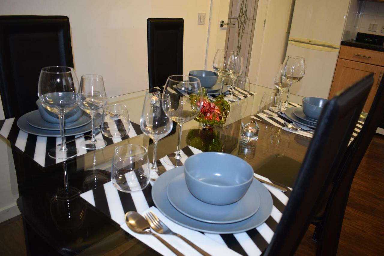 Silverburn New House With Free Parking And Nice Garden Glasgow Zewnętrze zdjęcie